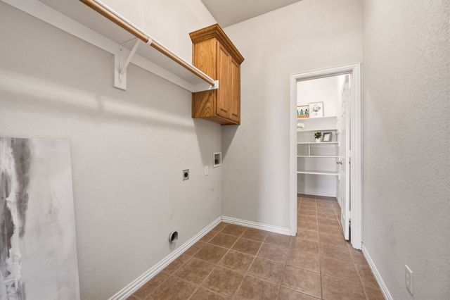 2717 Aston Meadows Drive, Haslet, TX 76052