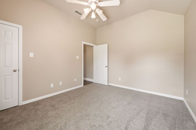 2717 Aston Meadows Drive, Haslet, TX 76052
