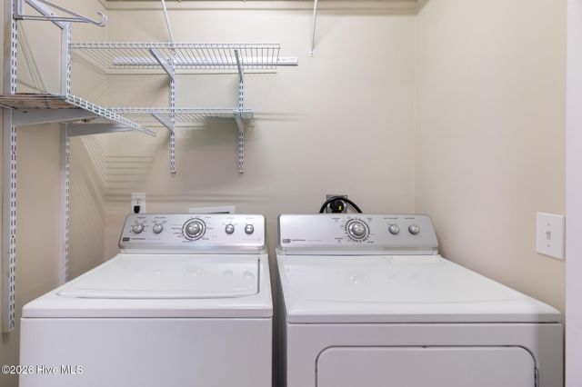 105 NE 15th Street, Oak Island, NC 28465