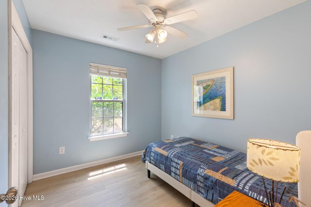 105 NE 15th Street, Oak Island, NC 28465