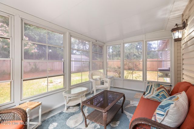 105 NE 15th Street, Oak Island, NC 28465