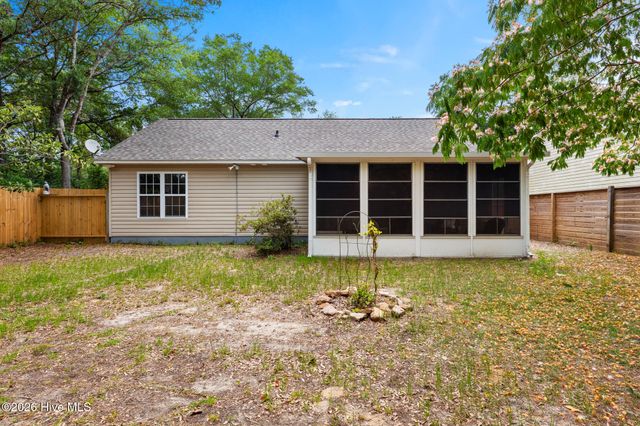 105 NE 15th Street, Oak Island, NC 28465