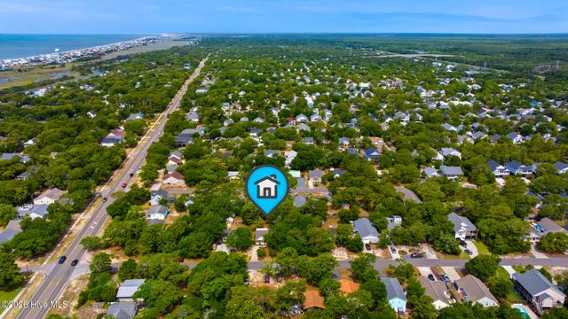 105 NE 15th Street, Oak Island, NC 28465