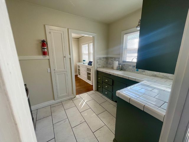 1519 N Columbia Ave, Stockton, CA 95203