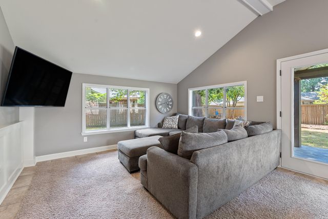 11 Red Oak Drive, Conway, AR 72034