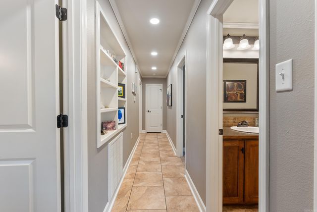 11 Red Oak Drive, Conway, AR 72034