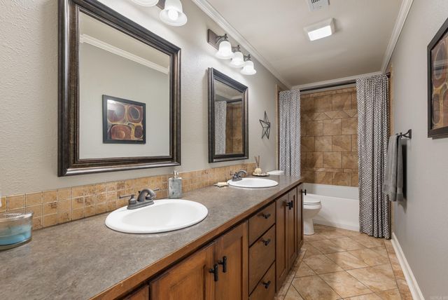 11 Red Oak Drive, Conway, AR 72034