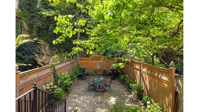 67 BEDFORD Street, New York City, NY 10014