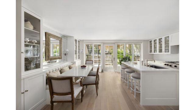 67 BEDFORD Street, New York City, NY 10014