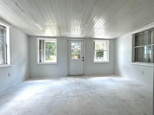 1901 S 34th Street, Fort Pierce, FL 34947
