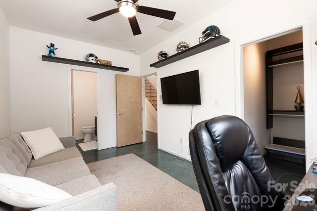 933 Westbrook Drive B, Charlotte, NC 28202