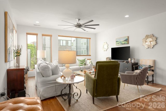 933 Westbrook Drive B, Charlotte, NC 28202