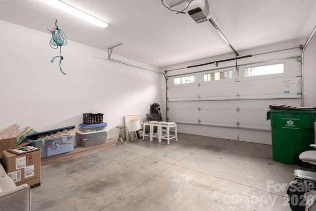 933 Westbrook Drive B, Charlotte, NC 28202