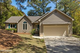 106 Live Oak Court, Pine Knoll Shores, NC 28512