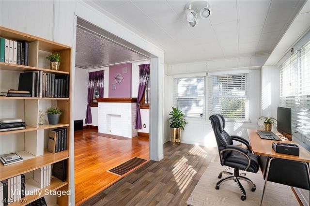 41 E Rosewood Avenue, Akron, OH 44301