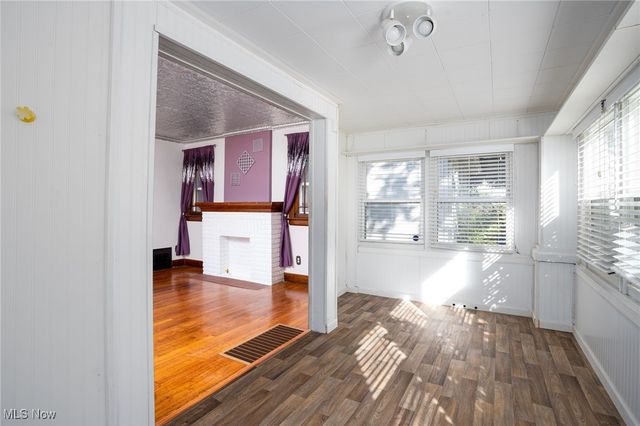 41 E Rosewood Avenue, Akron, OH 44301