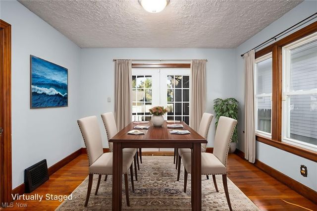 41 E Rosewood Avenue, Akron, OH 44301