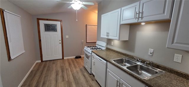 2017 Woodmont Ave, Arnold, PA 15068