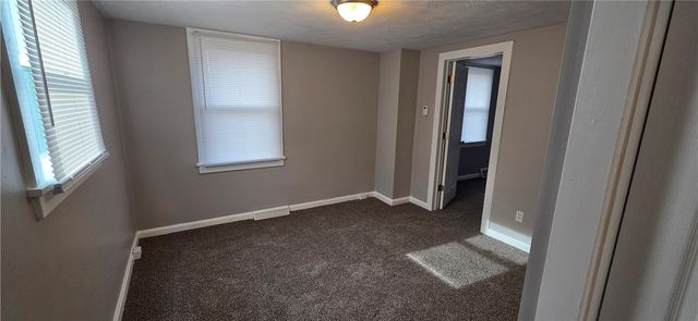 2017 Woodmont Ave, Arnold, PA 15068