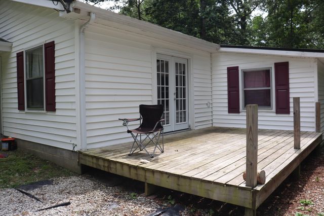 261 Oak Dr, Beechgrove, TN 37018