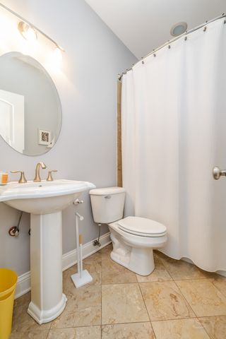 1116 W Hubbard Street 2W, Chicago, IL 60642