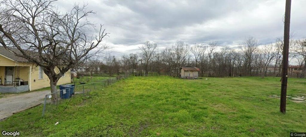 611 E 11th Avenue, Corsicana, TX 75110