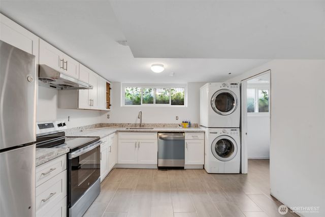2202 S 120 Street, Burien, WA 98168
