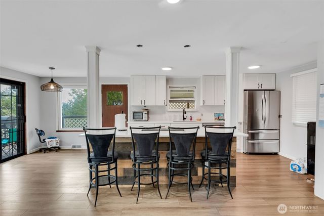 2202 S 120 Street, Burien, WA 98168