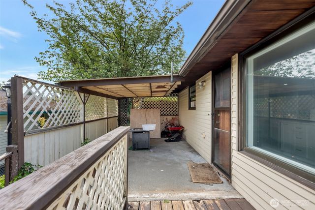 2202 S 120 Street, Burien, WA 98168
