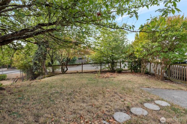 2202 S 120 Street, Burien, WA 98168