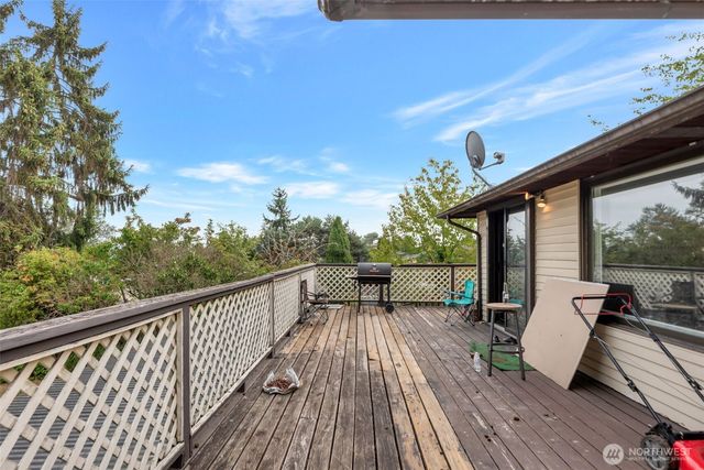 2202 S 120 Street, Burien, WA 98168