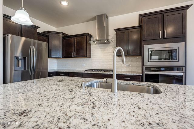 4756 Powder River Drive, Las Cruces, NM 88012