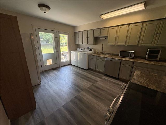 421 Merrymaid Drive, Englewood, OH 45322