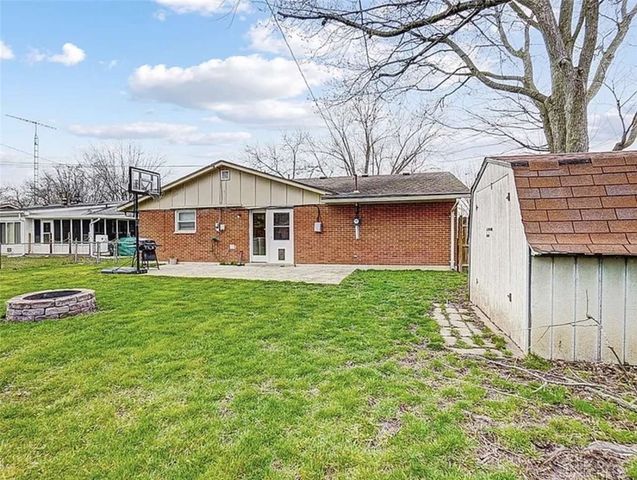 421 Merrymaid Drive, Englewood, OH 45322