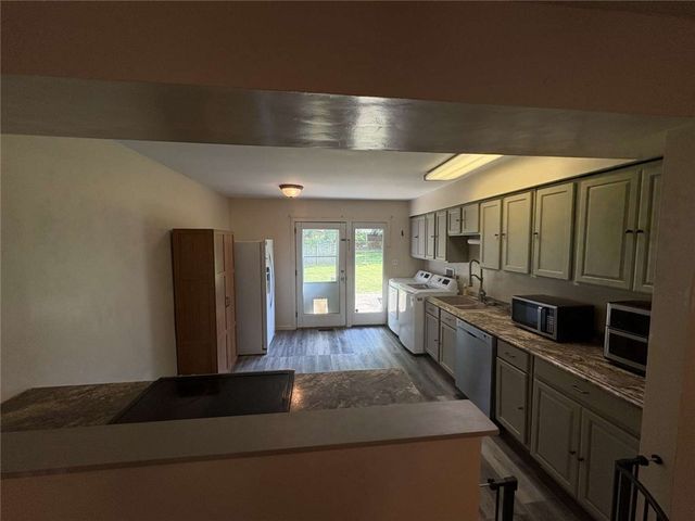 421 Merrymaid Drive, Englewood, OH 45322