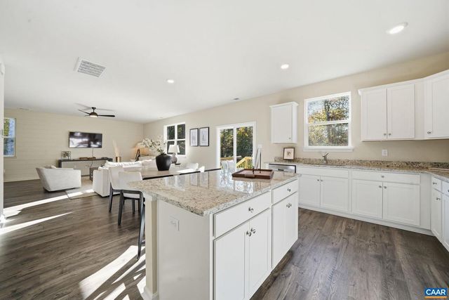 234 GLENMORE LN, Keswick, VA 22947