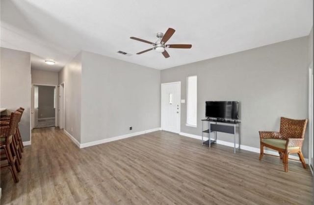 3011 Fruth ST 203, Austin, TX 78705