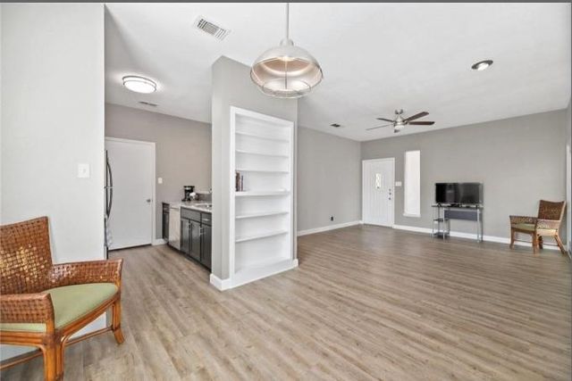 3011 Fruth ST 203, Austin, TX 78705