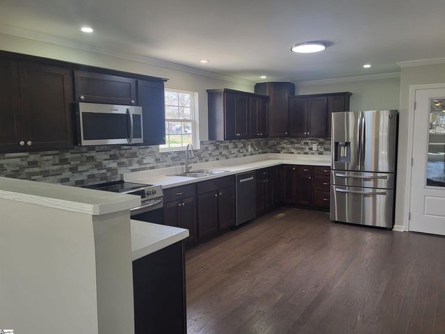 111 Keeler Drive, Pelzer, SC 29669
