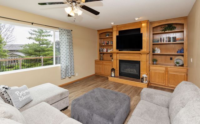 2723 145th Street, Urbandale, IA 50323