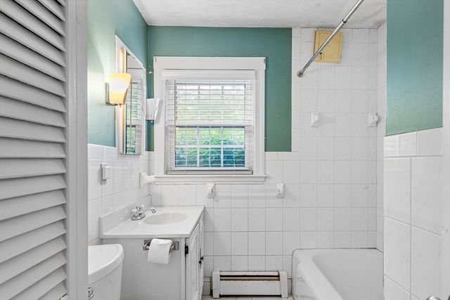 9 Auburn Rd, Beverly, MA 01915