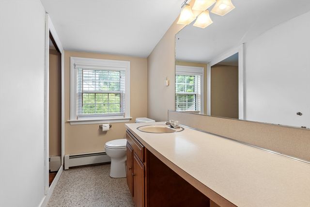 9 Auburn Rd, Beverly, MA 01915
