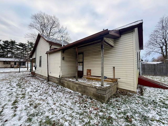 207 E Lisle Street, Kendallville, IN 46755