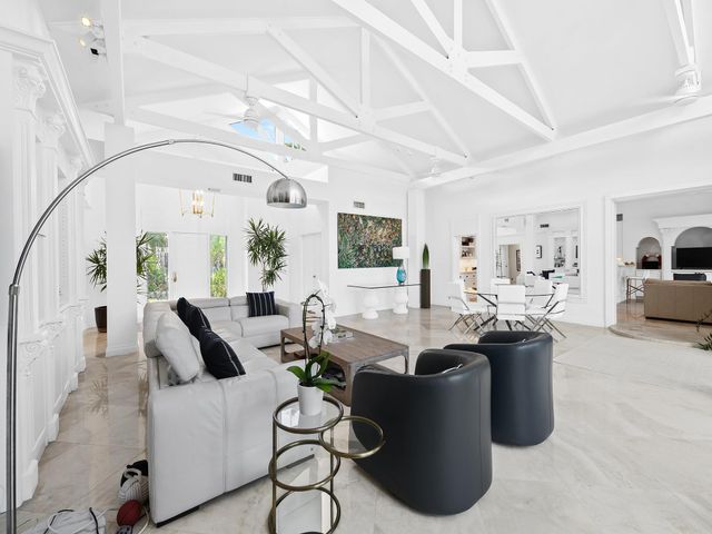 416 Isle Of Capri Drive, Fort Lauderdale, FL 33301