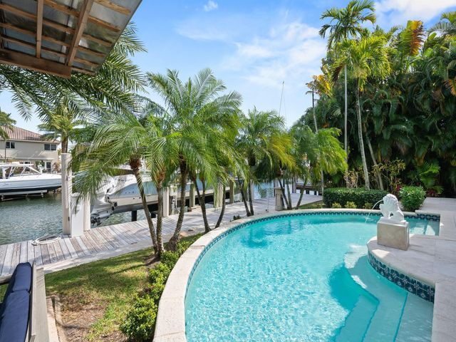 416 Isle Of Capri Drive, Fort Lauderdale, FL 33301