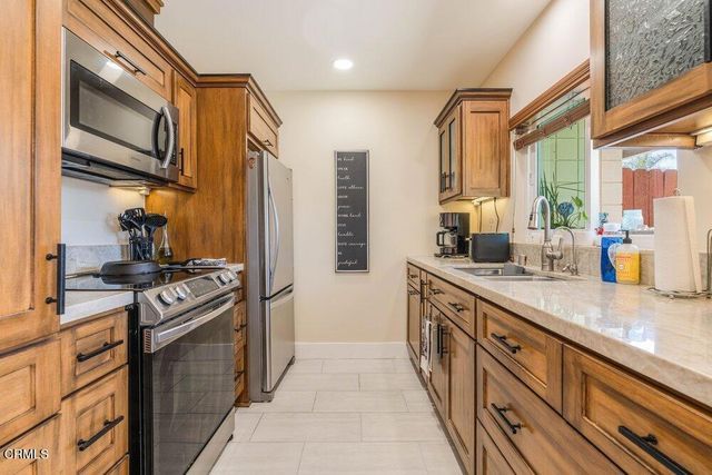 24 W Fiesta Green, Port Hueneme, CA 93041