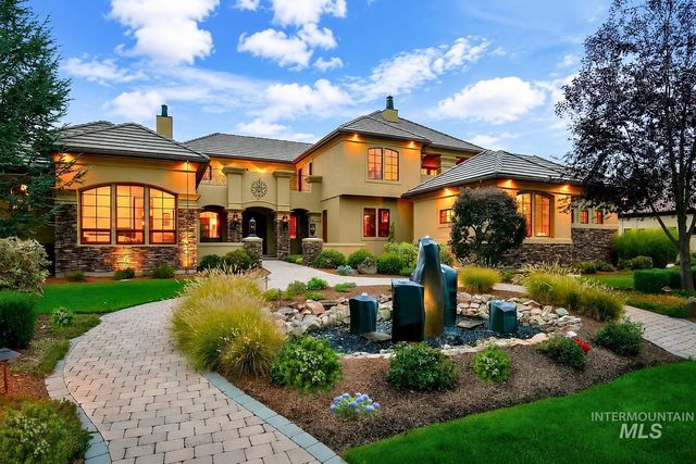 1020 W Shearwater Lane, Eagle, ID 83616
