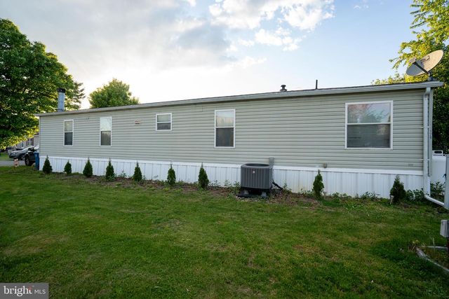 129 MIMOSA DR, York, PA 17402