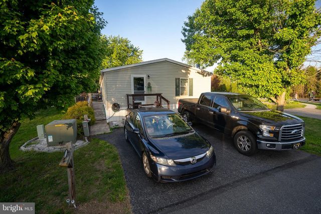 129 MIMOSA DR, York, PA 17402