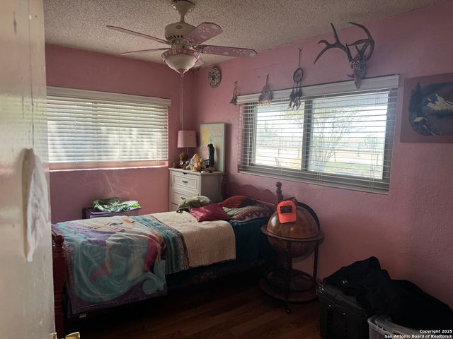7084 Richter, Elmendorf, TX 78112